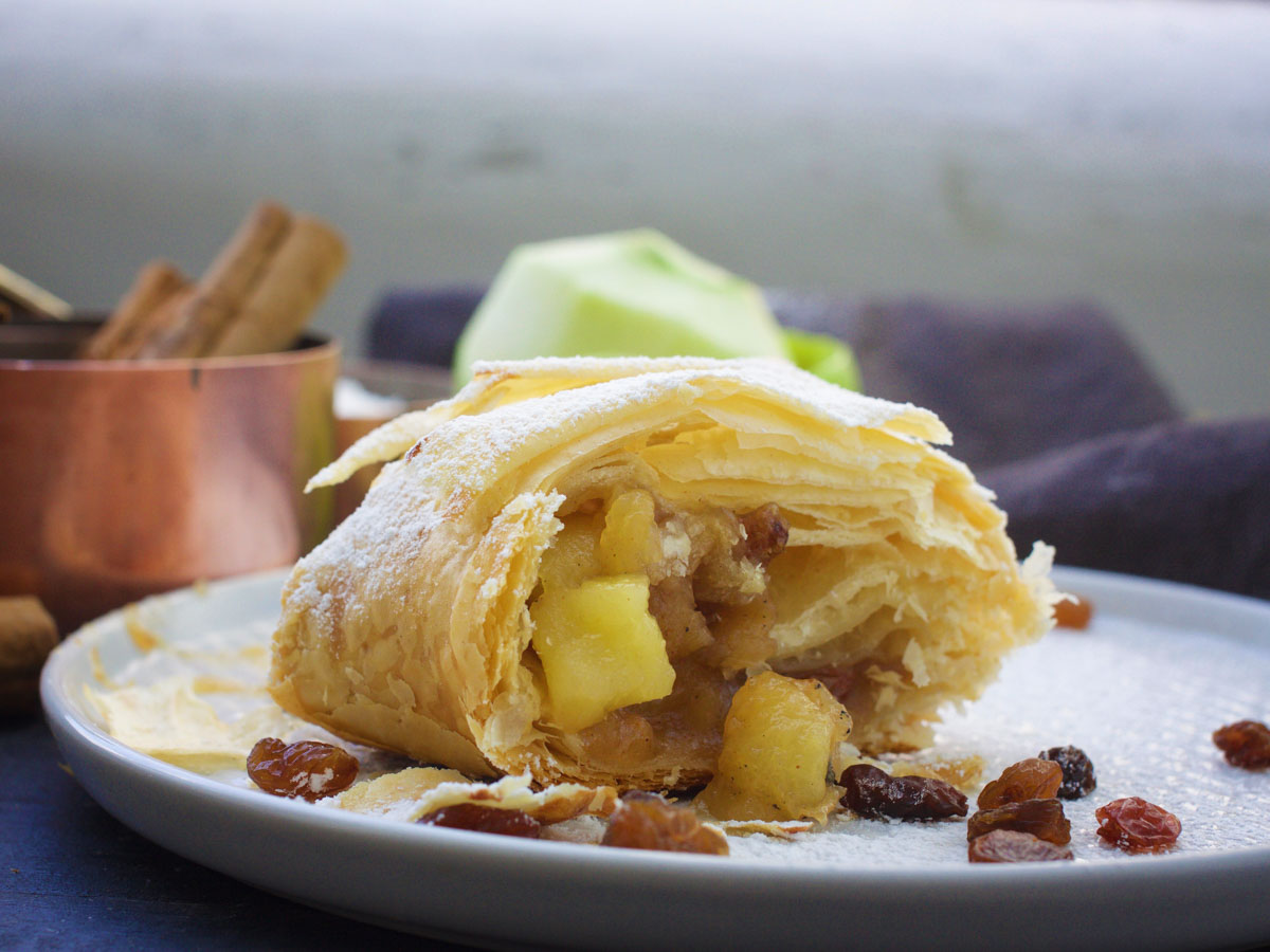 german Vegan Apple Strudel