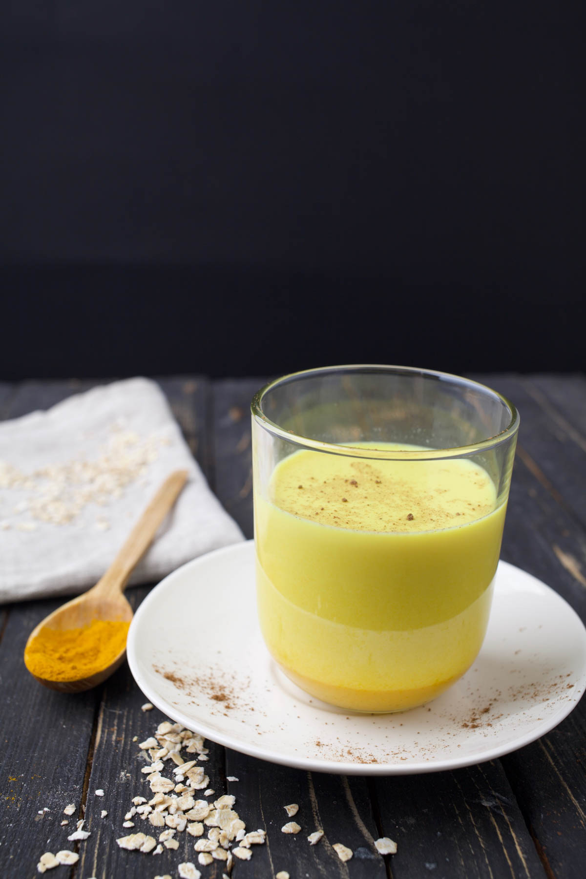 golden turmeric oat milk