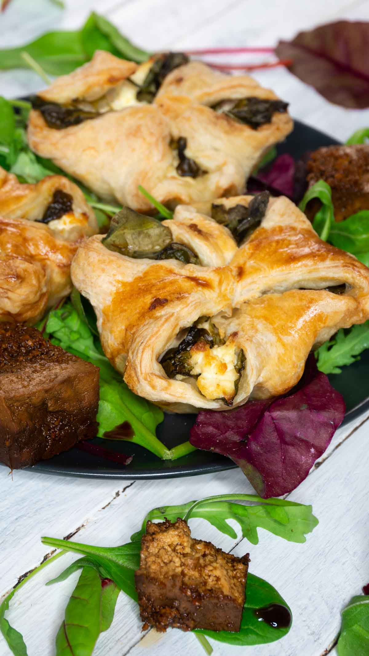 Vegan Spinach Puffs